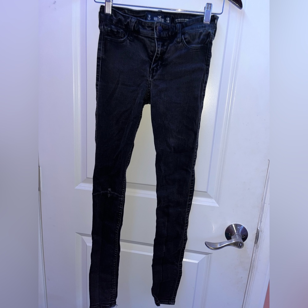Size 1 Regular Holister pants